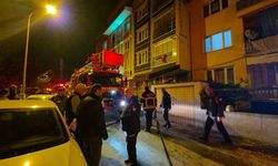 Kütahya'da 5 katlı binanın terası alevlere teslim oldu
