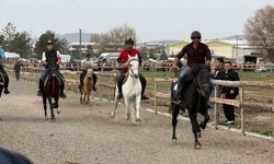 Tavşanlı’da İlk Rahvan At Yarışları Coşkusu
