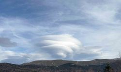 Uludağ Üzerinde Ortaya Çıkan Mercek Bulutu Büyüledi!