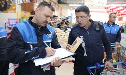 Akdeniz'de Büyük Alışveriş Merkezine Fiyat ve Hijyen Kontrolü