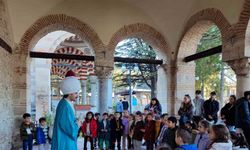 Anadolu Üniversitesi Öğrencileri Kurşunlu Külliyesi'ni İnceledi