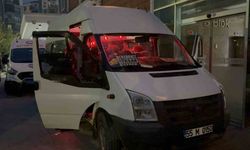 Aracında silahlı saldırıya uğrayan sürücü hastanelik oldu