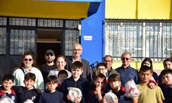 Büyükşehir’den okullara spor ekipmanı desteği