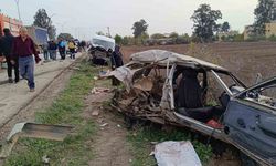 Hatay’da Korkunç Kaza: Otomobil Demir Yığınına Döndü