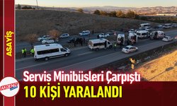 Servis Minibüsleri Çarpıştı: 10 Kişi Yaralandı!