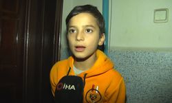 10 Yaşındaki Ahmet'ten Ambulansa Yol Mesaisi