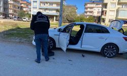 Antalya'da Seyir Halindeki Otomobile Kurşun Yağmuru