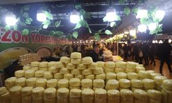 Antalya’da Trabzon Rüzgarı: Cam Piramit’te Horon Şov