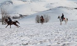 Ata Sporu Cirit İçin Dondurucu Soğuğa Meydan Okudular