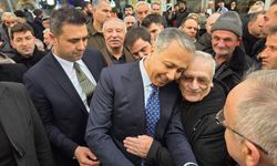 Bakan Yerlikaya Esnaf ve Vatandaşlarla Bir Arada!