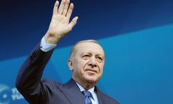 Erdoğan’dan Özel’e Çağrı: “Bizimle Laf Değil, Eser Yarıştırın!”