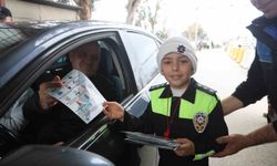 Minik Polis ve Jandarmalar Hatay Yollarında Denetimde