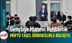 Osmaniye’de Gençliğe Manevi Rehberlik Yapılıyor
