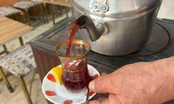Soğuk Havada Soba Üstü Kış Çayına Yoğun İlgi