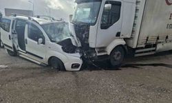 Beyşehir’de Peş Peşe Trafik Kazaları: 7 Kişi Yaralandı