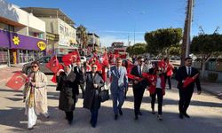 Silifke’de Dev Türk Bayrağıyla "Bayrak Sevgisi" Yürüyüşü