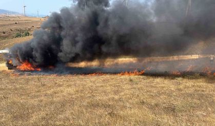 Bandırma’da araç ve arazi yangını söndürüldü