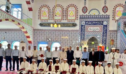 Diyarbakır’da 12 Hafız İcazet Belgesiyle Taçlandırıldı