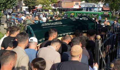 Festival alanında elektrik akımına kapılarak hayatını kaybeden genç toprağa verildi