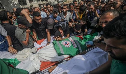 Gazze’de Saldırıda Ölen Gazeteciler Son Yolculuğuna Uğurlandı