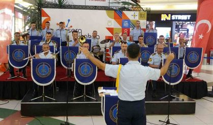 Zafer Bayramı Coşkusu Tugay Bandosu Konseriyle Taçlandı