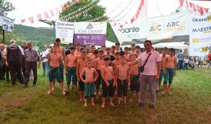 Sinop Sazlı Akbaş'ta Güreş ve Keşkek Coşkusu