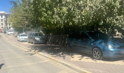 Adıyaman’da Kaldırım İşgali Vatandaşları İsyan Ettirdi