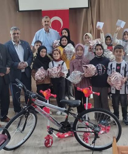 Osmanşye’de 7-10 Yaş Kur’an Kursu Yıl Sonu Programı Coşkuyla Gerçekleştirildi