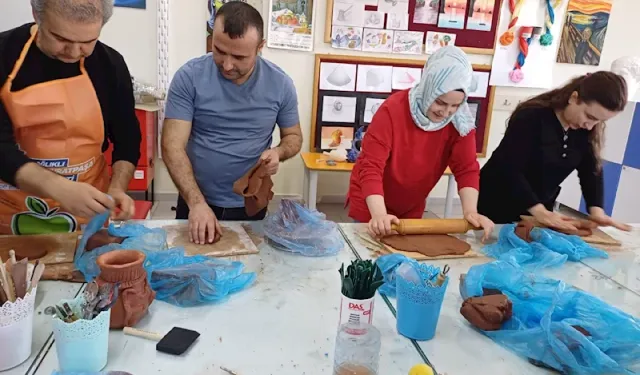 Mehmet Akif Ersoy İlkokulu’nda Görsel Sanatlar Atölyesi kuruldu