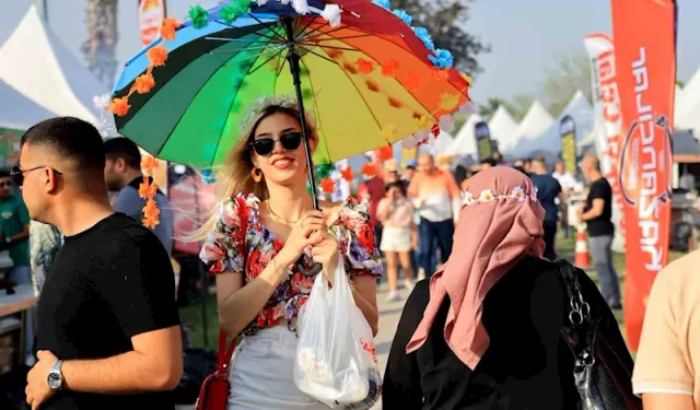 Adana'da, Portakal Çiçeği Karnavalı renkli görüntülere sahne oluyor