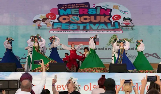 Mersin'de, Dünya çocukları festivalde buluştu