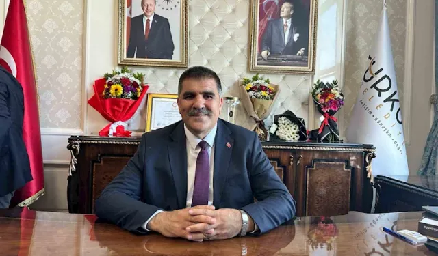 Türkoğlu Belediyesi’nde devri teslim sonrası yeni başkan göreve başladı