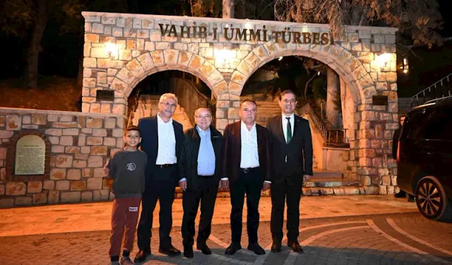 Antalya Belediye Başkanı Böcek, Kadir Gecesi’ni Elmalı’da geçirdi