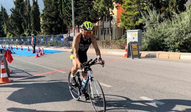 Milli sporcu Ali Bıdı, katıldığı yarışmada bisikletten düşerek yaralandı