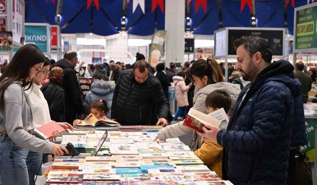 7. Kitap Fuarı’na yoğun ilgi