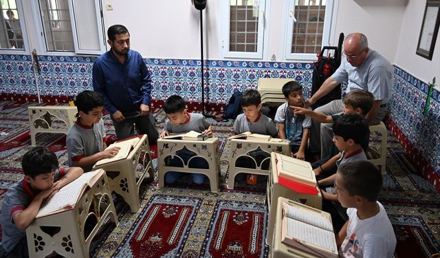 Kadirli’de Miniklere Manevi Eğitim: Camide Anlamlı Buluşma
