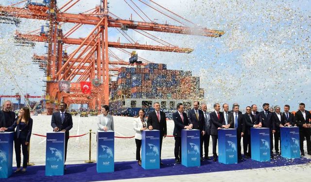 Mersin Limanı'nın Genişleme Projesinin İlk Etabı Hizmete Açıldı