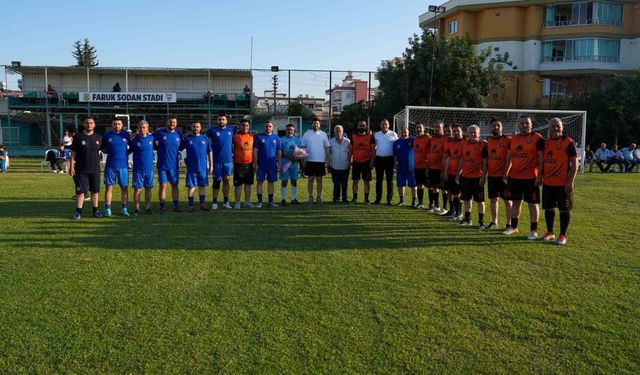 Tarsus'ta Başkan Boltaç'ın da Katıldığı Dostluk Maçı Berabere Bitti