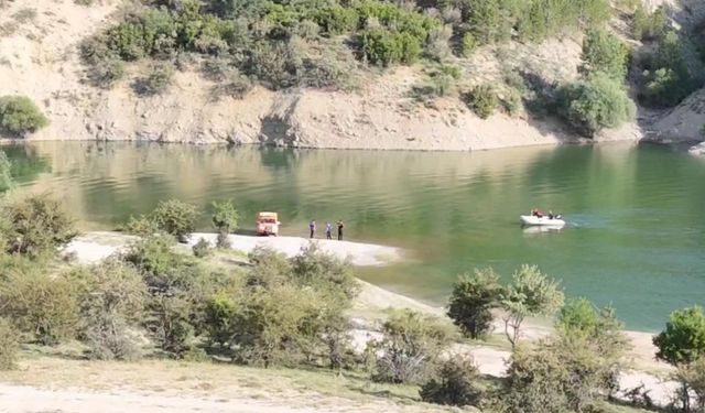 Baraj Gölünde Kaybolan Genç Baygın Halde Bulundu