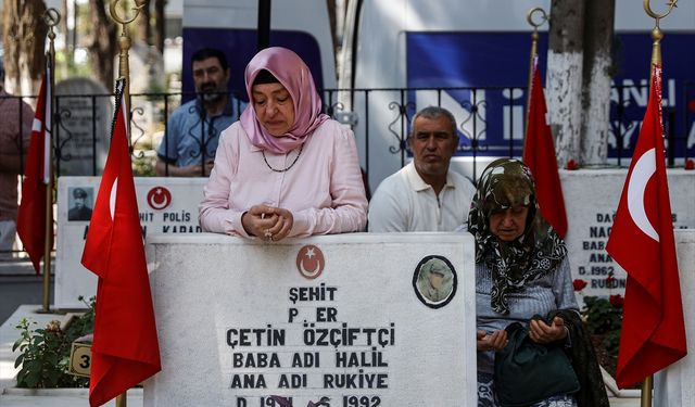 Bayram Arifesinde Adana, Mersin ve Osmaniye'de Mezarlıklar Ziyaret Edildi