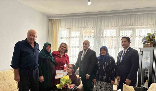 Çorum'da Evde Eğitim Gören Öğrenci Başarıyla Mezun Oldu