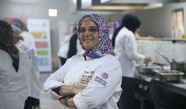 Depremzede Kadınlar KADEM ile Hayallerini Pişiriyor