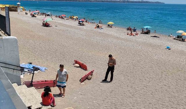 Evsizdi Konyaaltı Sahili’nde Cansız Bedeni bulundu