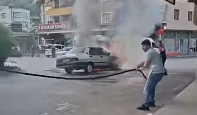 Osmaniye'de Araç Yangını Paniğe Neden Oldu