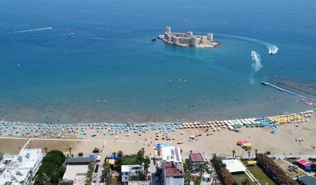 Mersin Sahillerinde Bayram Yoğunluğu Bitmedi: Tatil Sona Erse de Deniz Sezonu Devam Ediyor