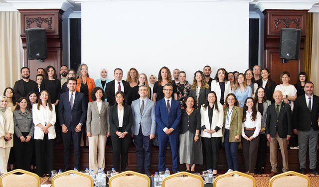 NEET Genç Kadınlar İçin Yol Haritası: “Beyaz Kitap” Tanıtıldı