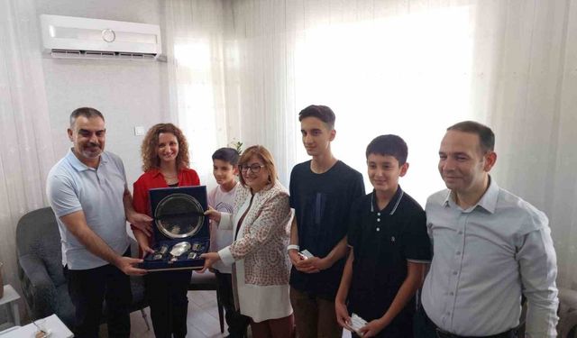 Gaziantep'in Gururu Birinciler: Başkan Şahin'den Altın Ödül