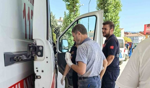 İnegöl'de Babasına Uçurtma Yaptıran Çocuğa Sürpriz Hediye