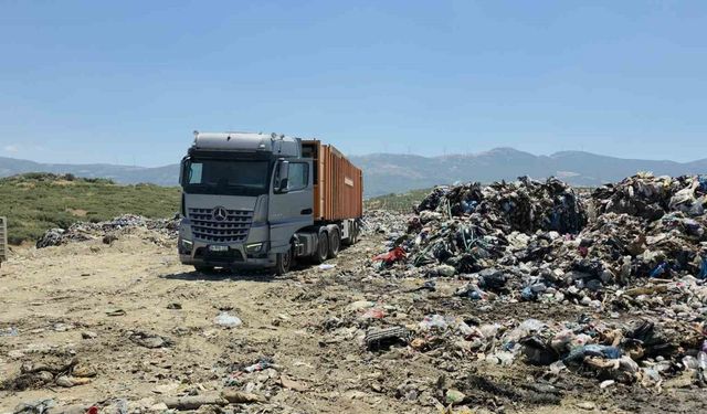 İzmir'in Çöpü Tire'ye Taşınıyor: Vahşi Depolama Tepki Çekti