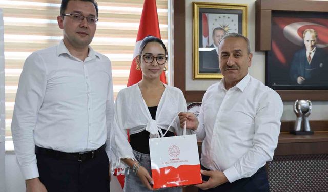 Karabük'ün Gururu Dilay Savcı, "15 Temmuz" Slogan Yarışmasında Türkiye Birincisi
